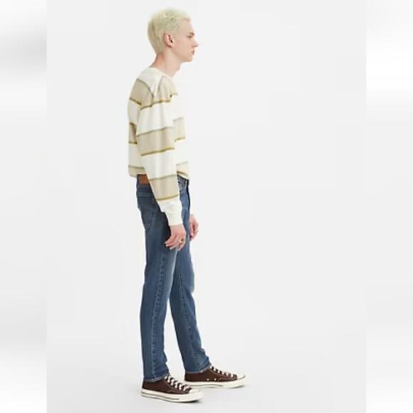 Levi's Premium NWT Eco Performance Flex Straight Taper Blue Jeans 29×32 - Picture 10 of 12